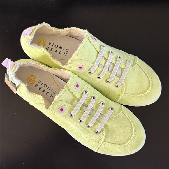 Vionic Beach Pismo Canvas Sneakers - Picture 4 of 11